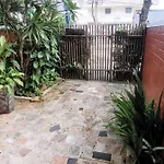 Casa Ampla E Arejada, Apenas 100 Metros Do Mar