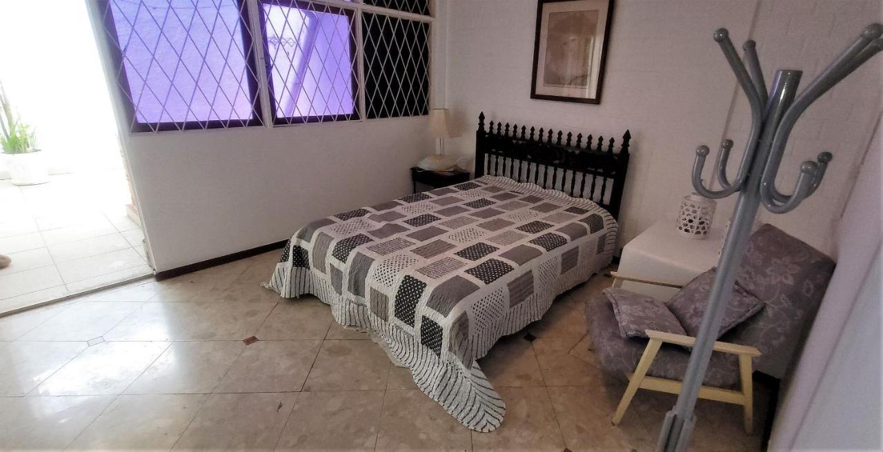 Casa Ampla E Arejada, Apenas 100 Metros Do Mar *